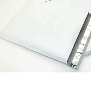 100  5 x 7 Polymailers